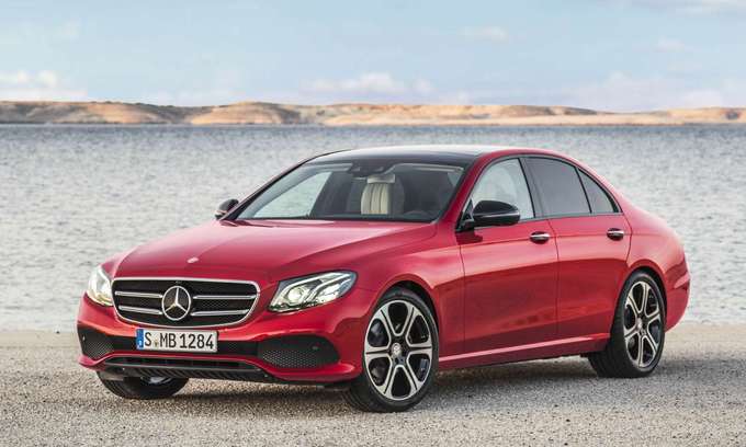 Top 10 xe sang bán chạy tại Mỹ năm 2017